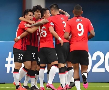 李新翔再次收到德甲狼堡2000万报价！希望他下个月就能来俱乐部直接踢主力，值得期待